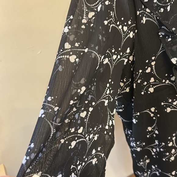 Loft black white long sleeve ruffle blouse Size L New - Picture 4 of 10